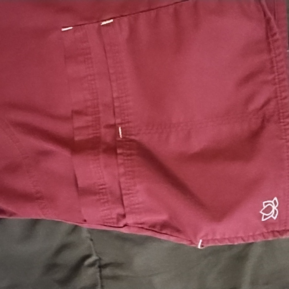 Scrub top - Picture 3 of 4